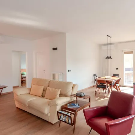Holiday home Home23 Exclusive Holigarda *